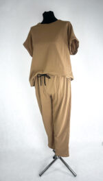 Stylowy Komplet Włoski w Kolorze Camel – Rozmiar Uniwersalny - obrazek 2