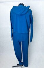 Stylowy komplet dresowy z nadrukiem NASA: Krótka bluza z kapturem + Spodnie – Kolor Jeansowy - obrazek 5